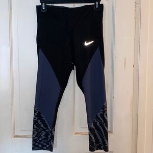Nike drifit cropped leggings